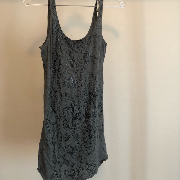 Gray Snakeskin Tank - Picture 2 of 2